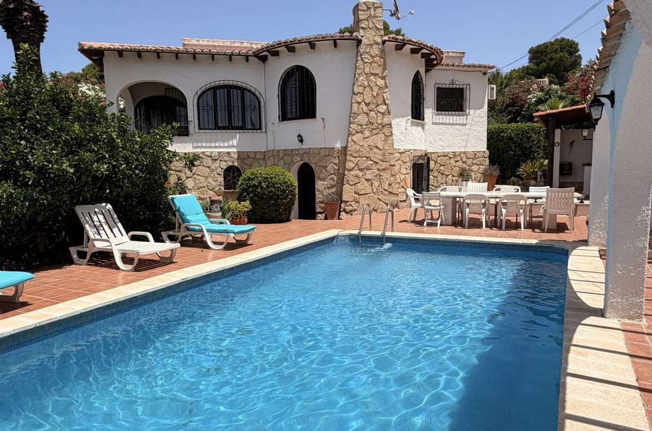 Villa in Media Luna