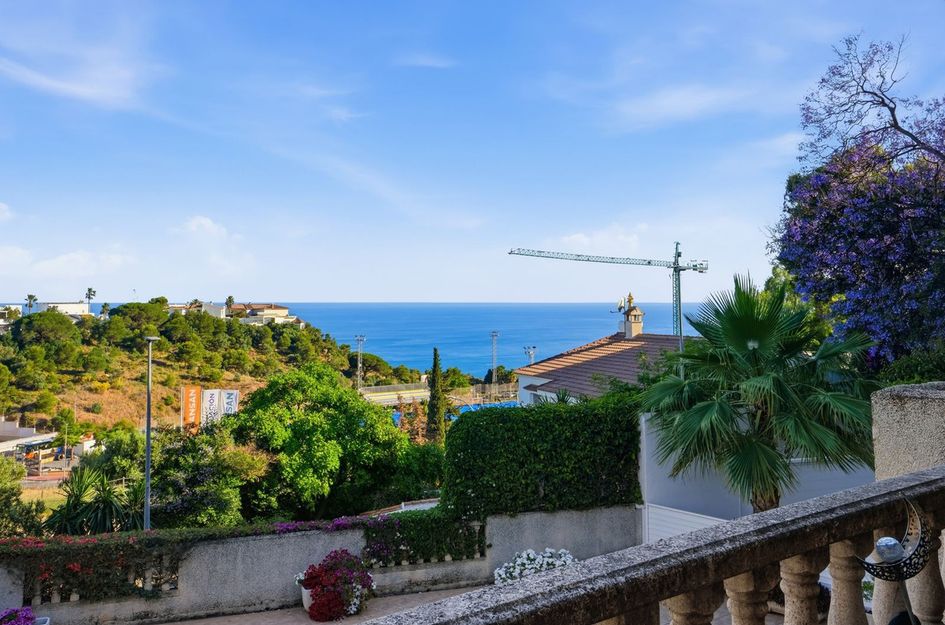 Villa in Benalmádena