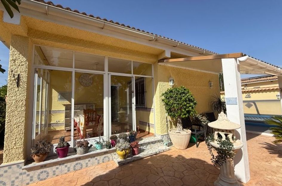 Villa in Pilar de la Horadada