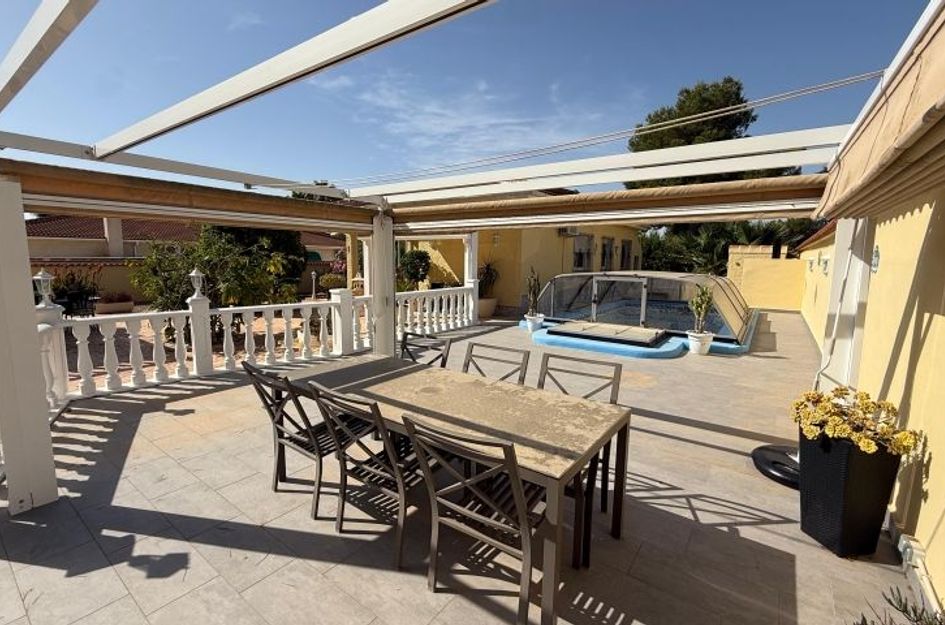Villa in Pilar de la Horadada