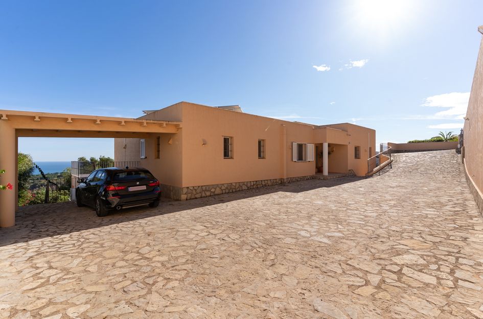 Villa in Moraira