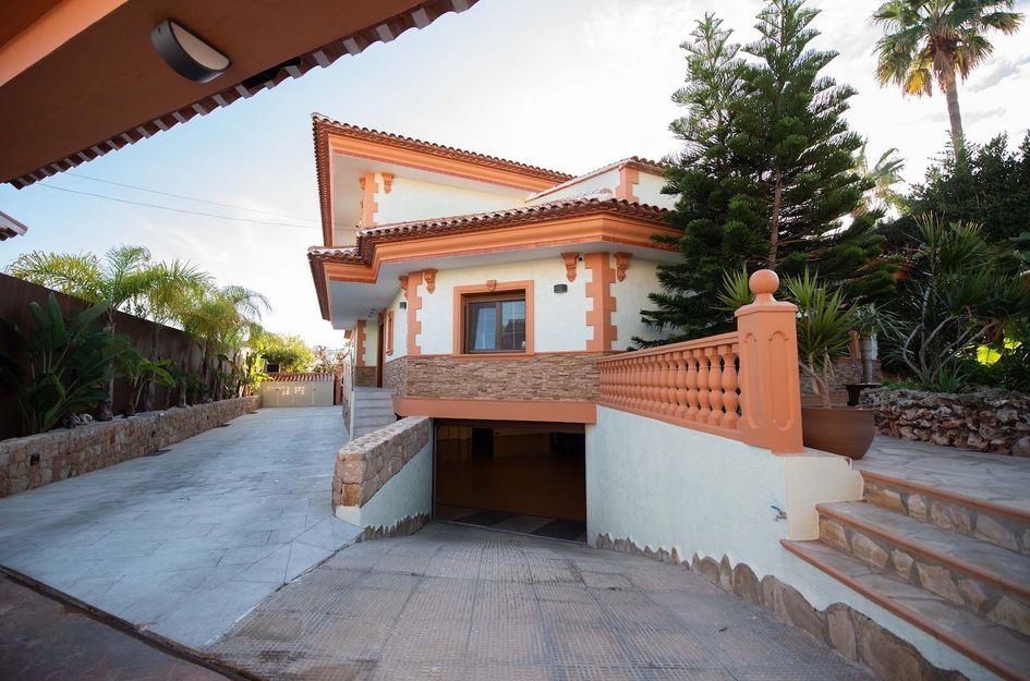 Villa in Calp