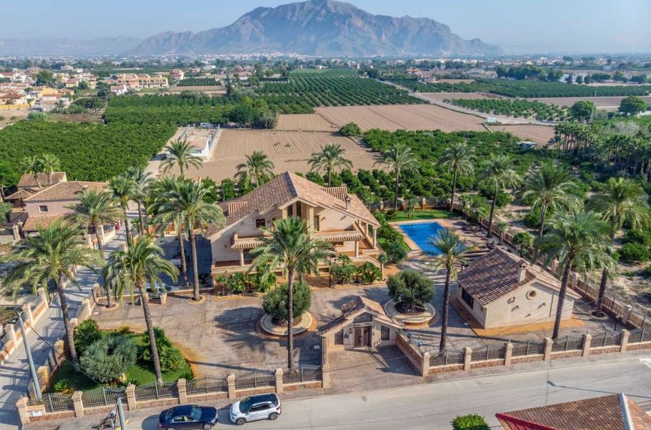 Villa in Molins