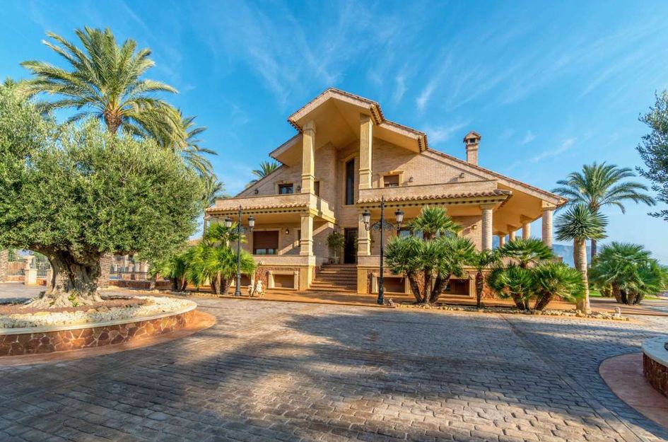 Villa in Molins