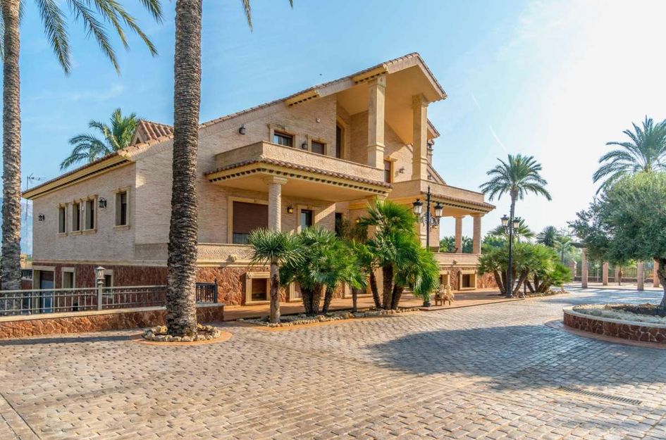 Villa in Molins