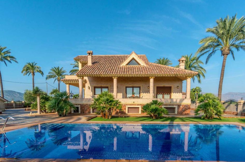 Villa in Molins