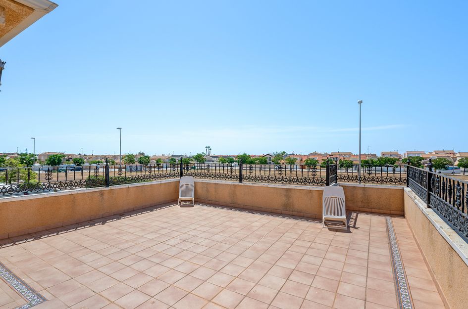 Villa in Torre de la Horadada