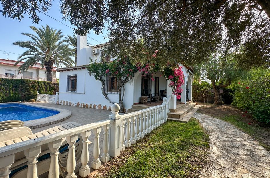 Villa in Cabo Roig