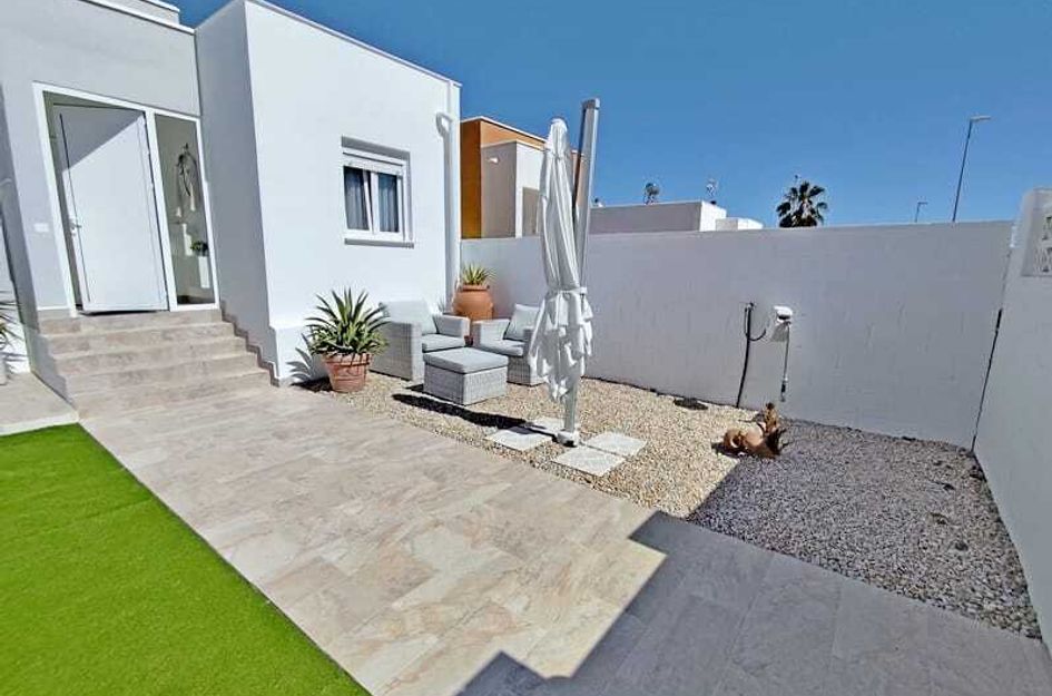 Villa in Jerónimo y Avileses
