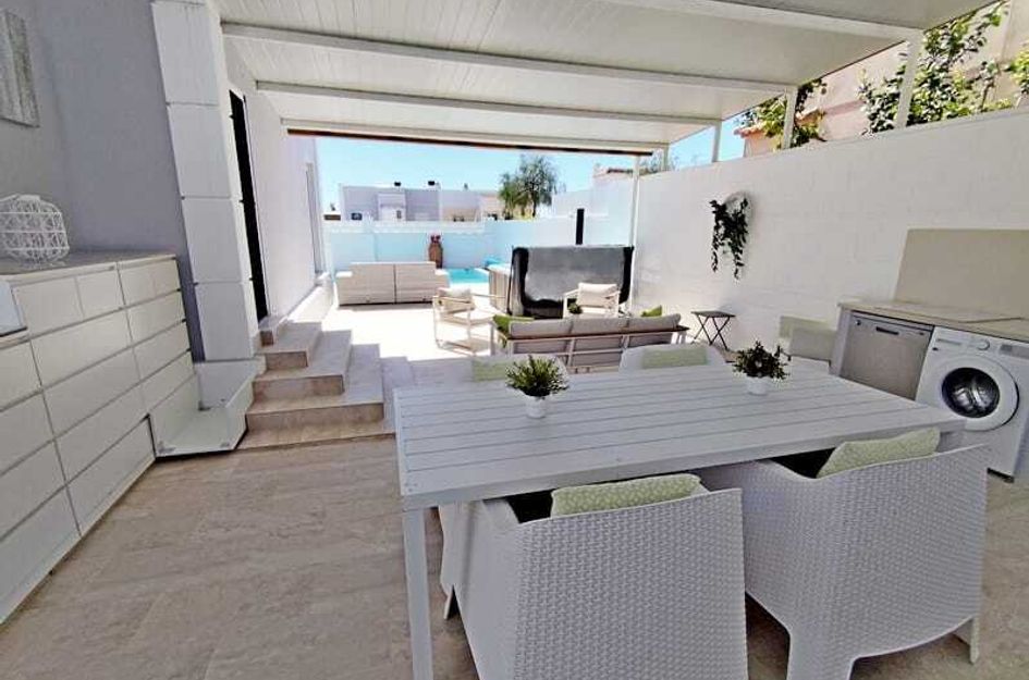 Villa in Jerónimo y Avileses