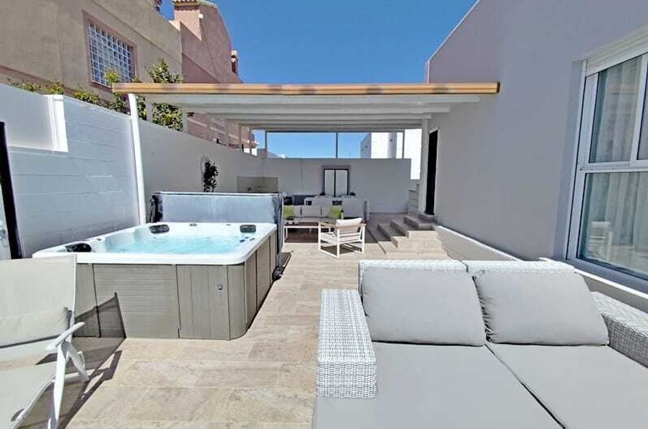Villa in Jerónimo y Avileses