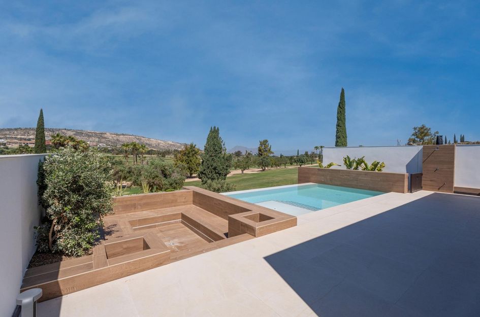 Villa in Castillo de Montemar