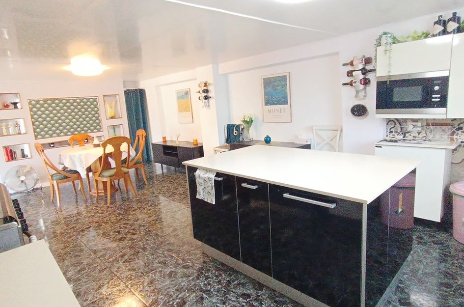 Villa in Cañadas de San Pedro