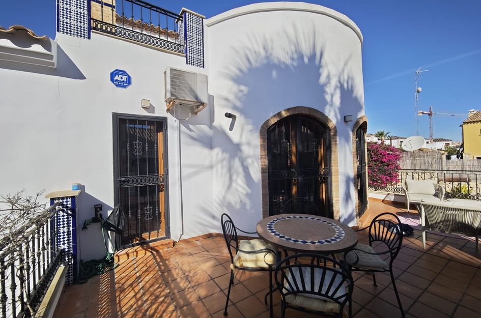 Villa in Castillo de Montemar