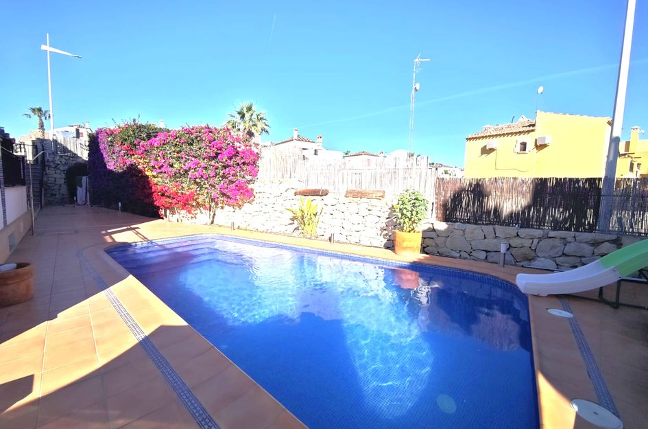 Villa in Castillo de Montemar