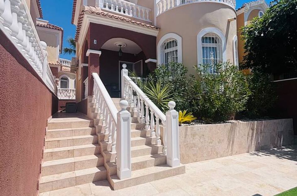 Villa in Dehesa de Campoamor