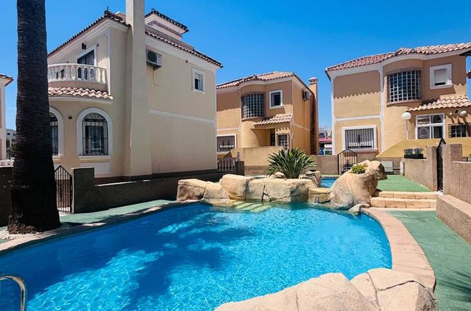 Villa in Dehesa de Campoamor