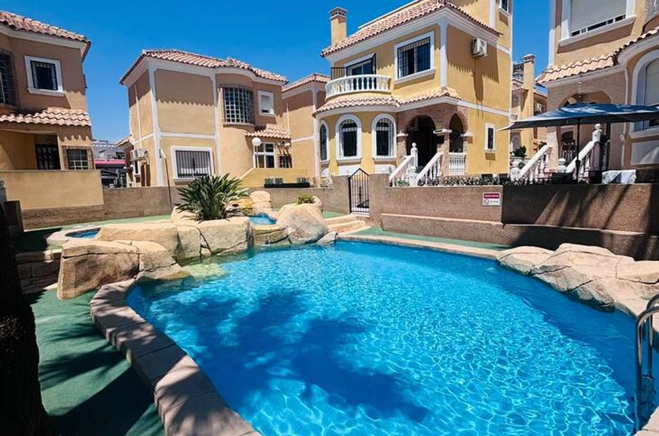 Villa in Dehesa de Campoamor