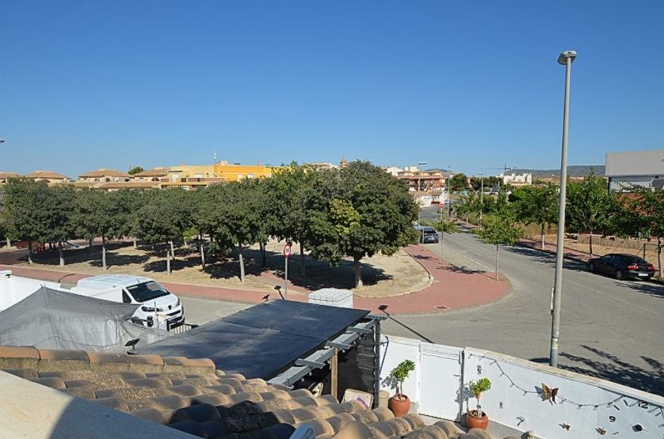 Halfvrijstaand in Sucina