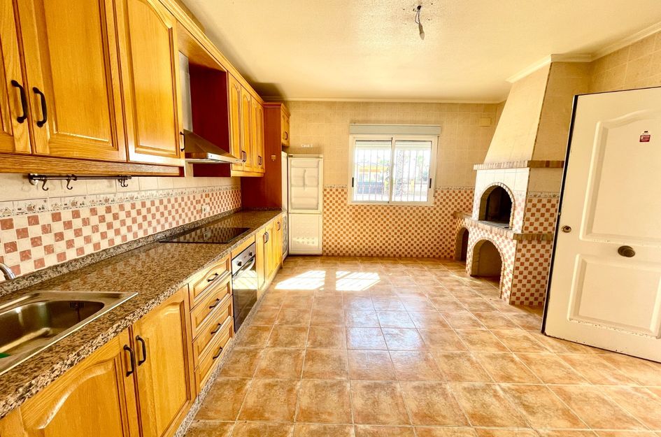 Villa in Almajal