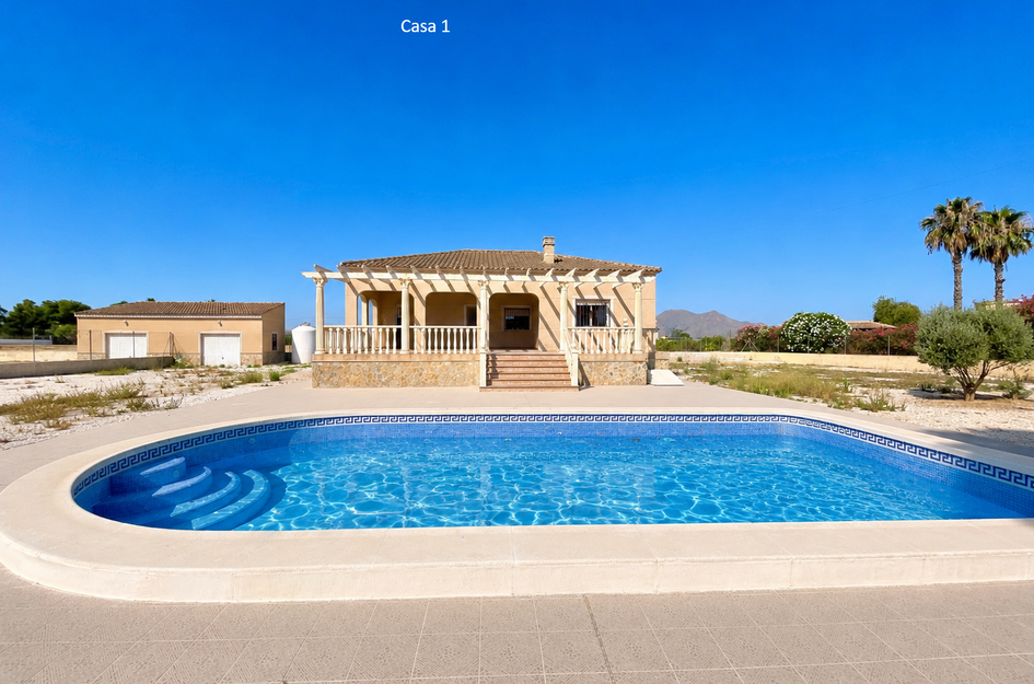 Villa in Almajal