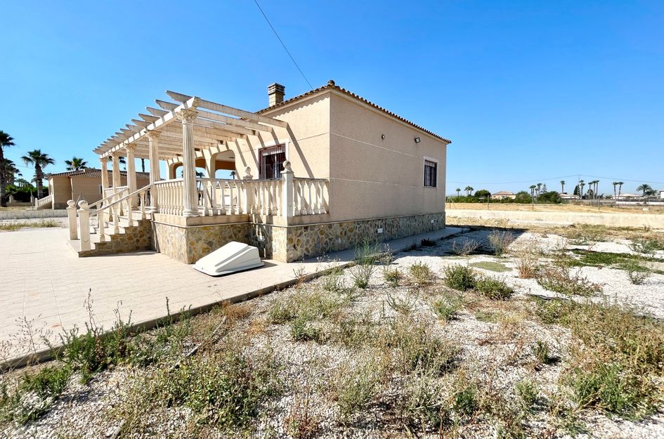 Villa in Almajal