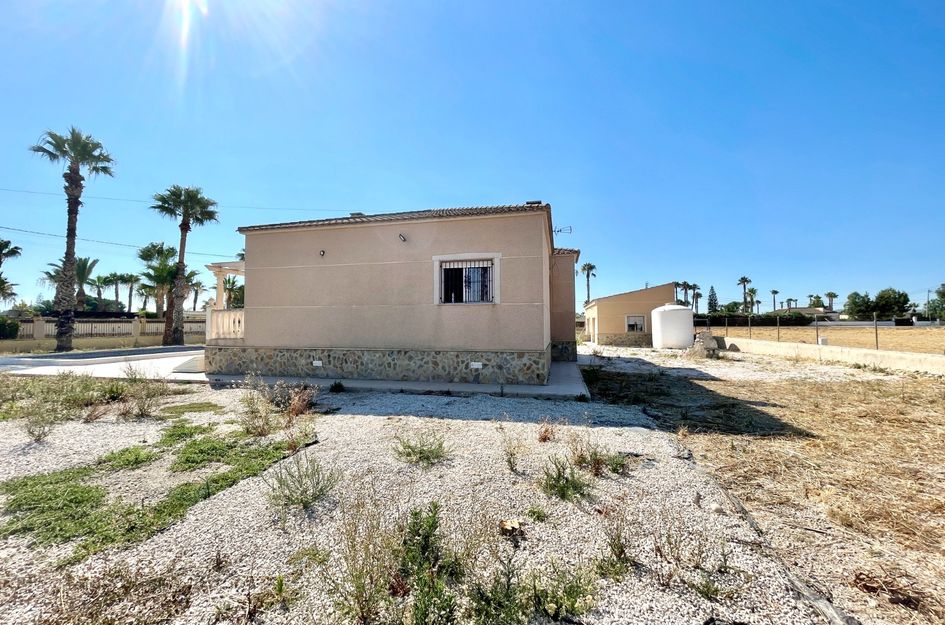 Villa in Almajal