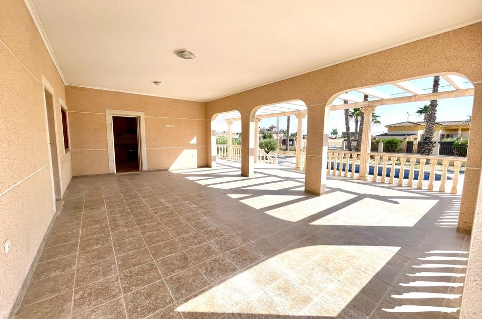 Villa in Almajal