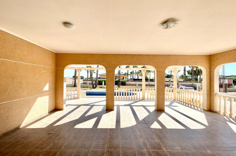 Villa in Almajal