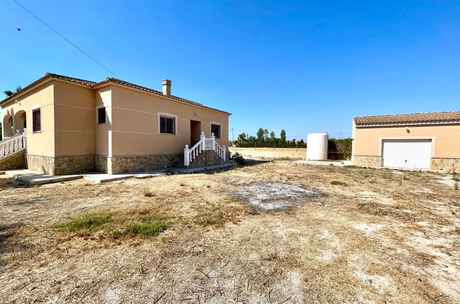 Villa in Almajal