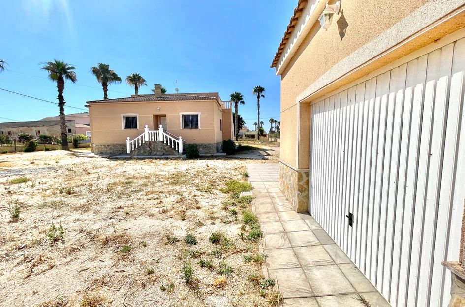 Villa in Almajal