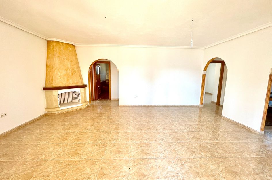Villa in Almajal