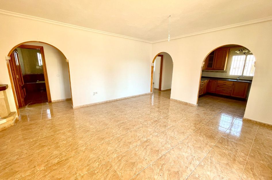 Villa in Almajal