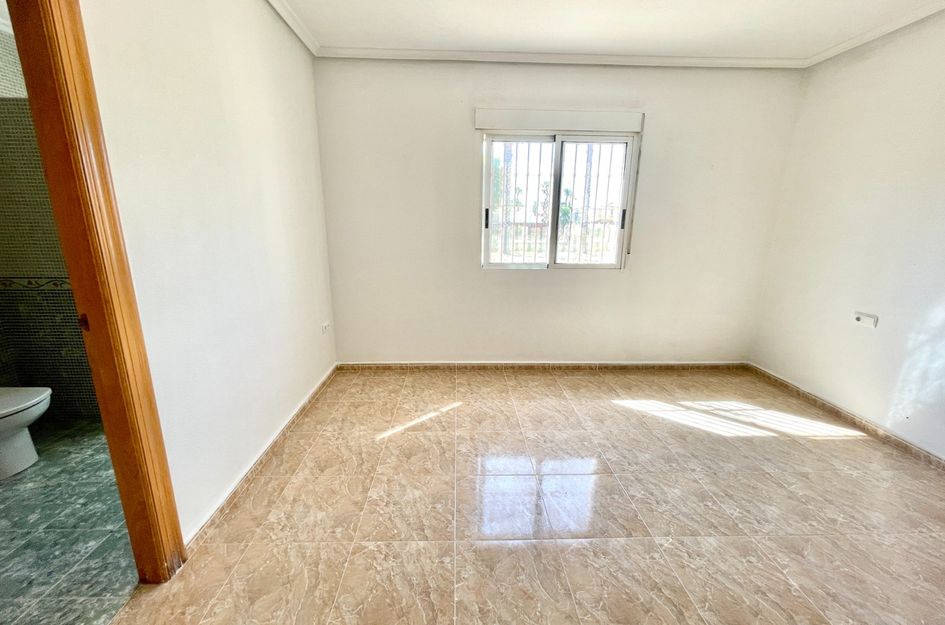 Villa in Almajal