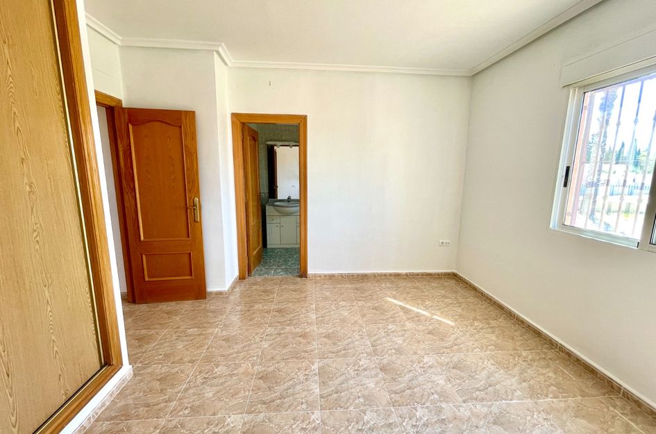 Villa in Almajal