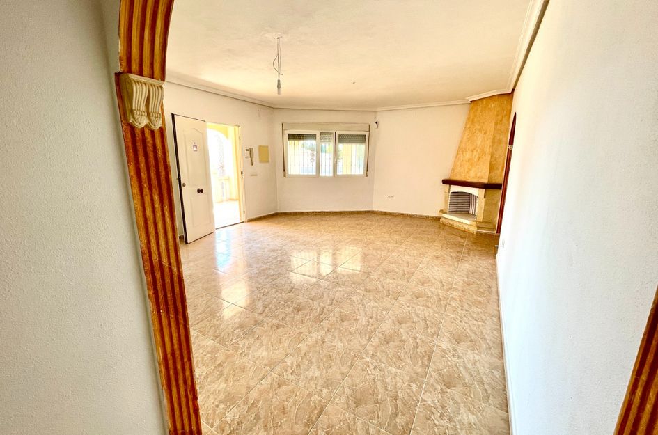 Villa in Almajal