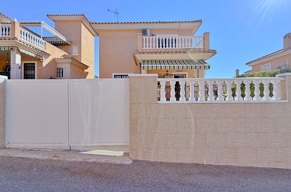 Villa in Orihuela