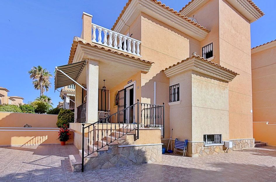 Villa in Orihuela