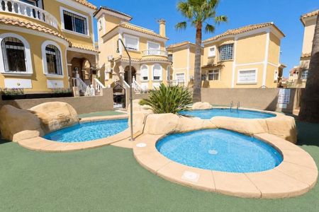 Villa in Dehesa de Campoamor