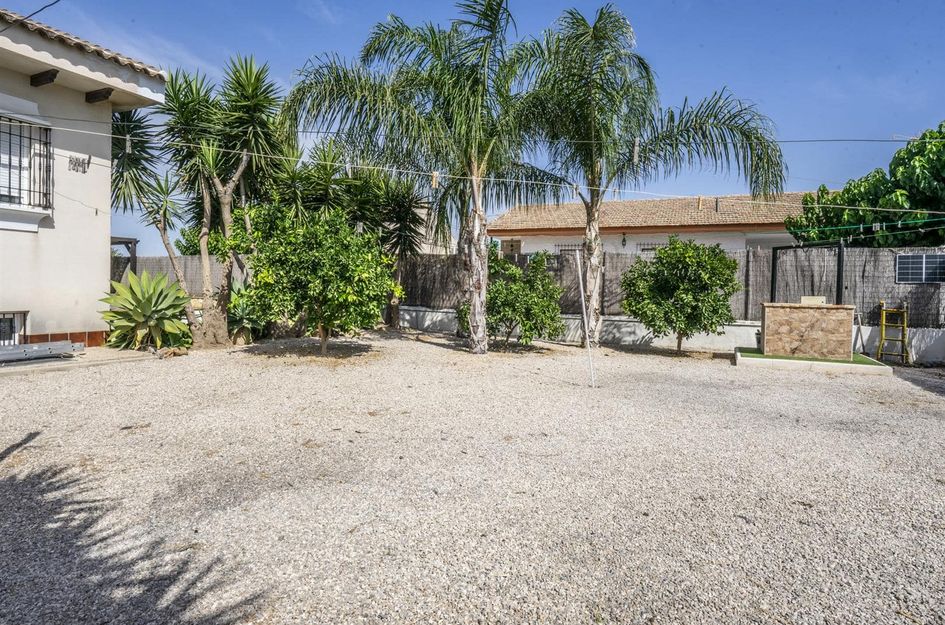 Villa in Alquerías