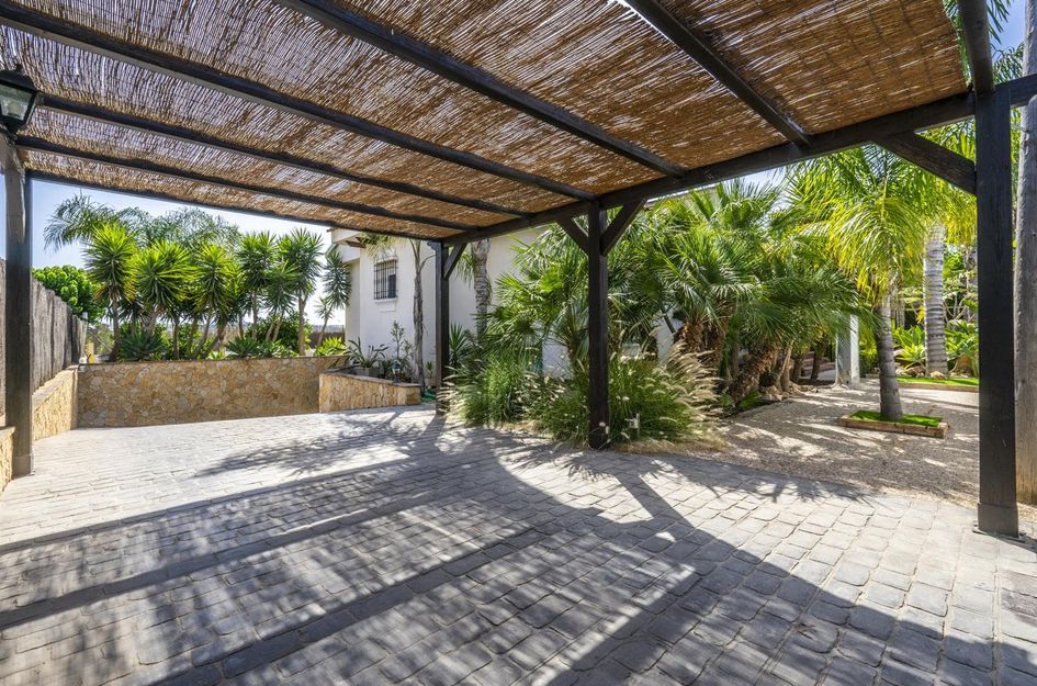 Villa in Alquerías
