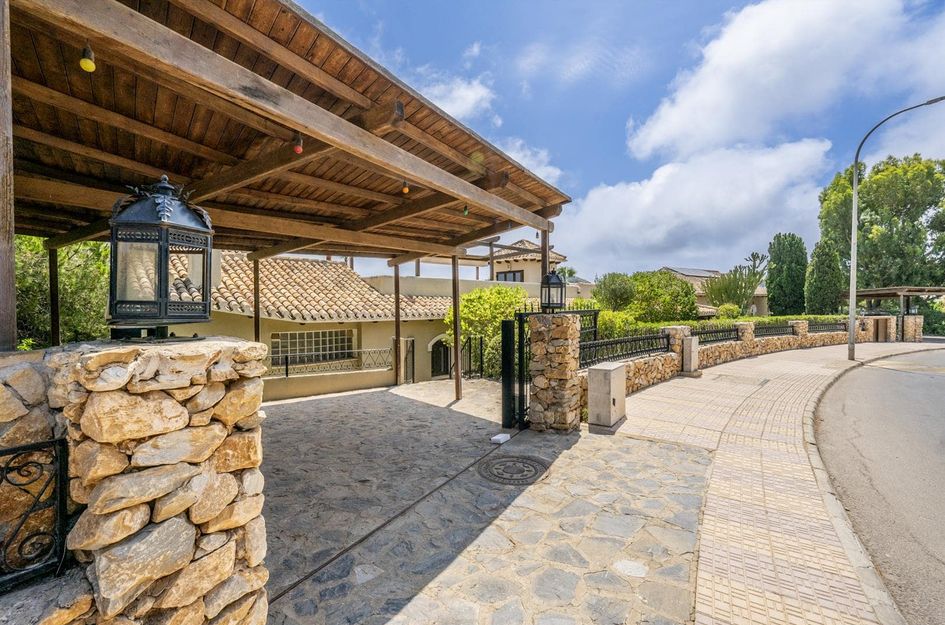 Villa in Atamaría