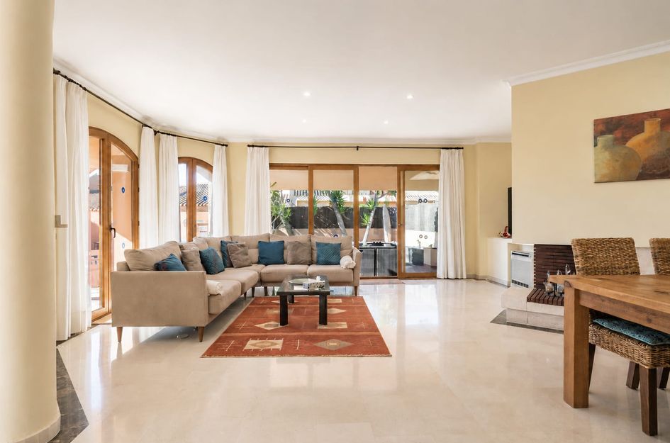 Villa in Atamaría
