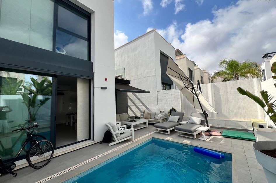 Villa in Dehesa de Campoamor