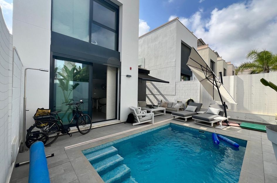 Villa in Dehesa de Campoamor