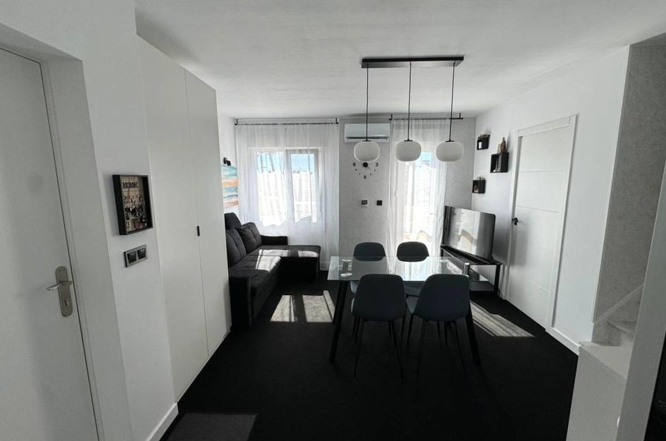 Duplex in La Florida