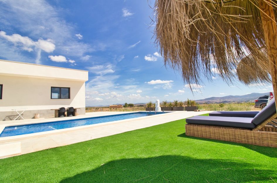 Villa in El Pinós