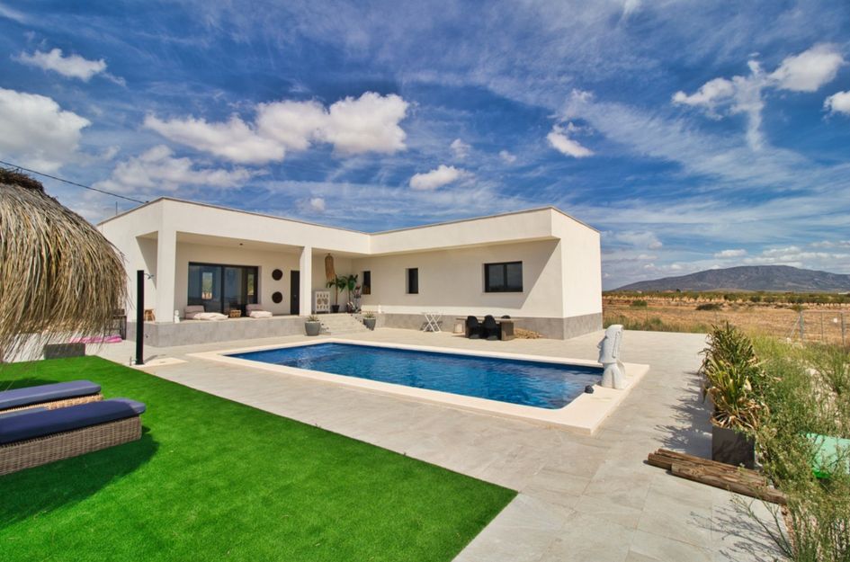 Villa in El Pinós