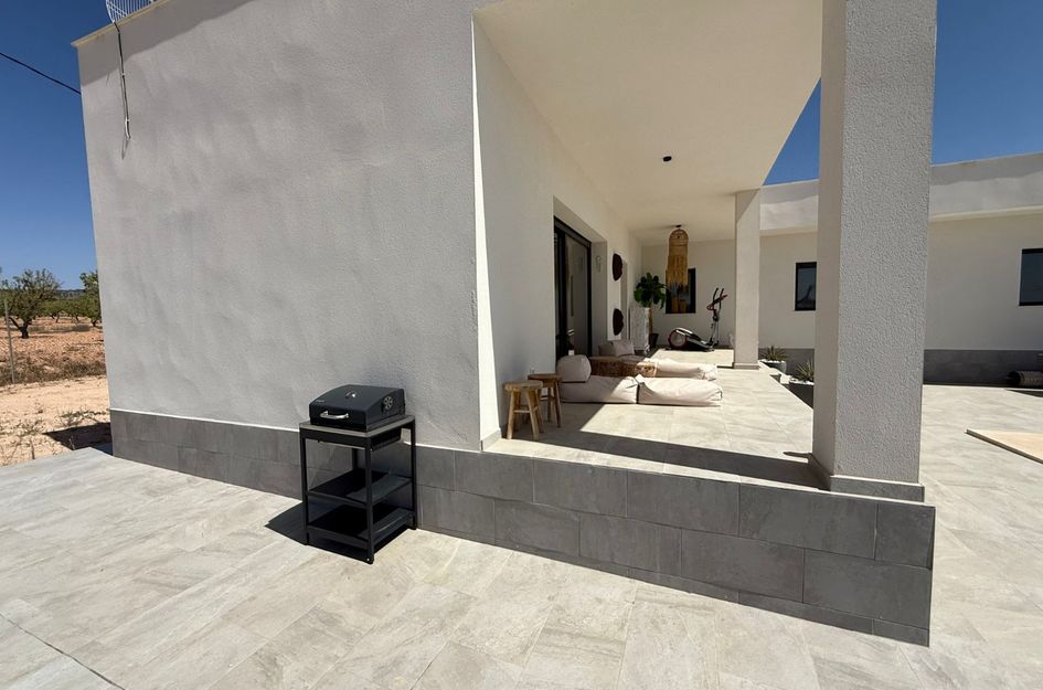 Villa in El Pinós