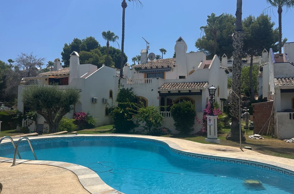 Villa in Los Dolses